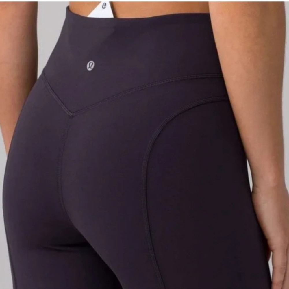 NWOT Lululemon Pushing Limits Crop - Picture 3 of 8